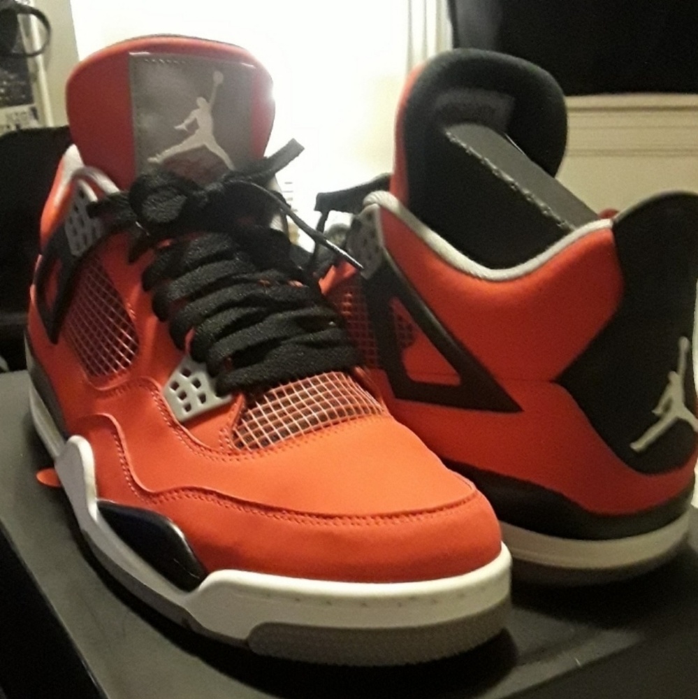 Jordan 4 Retro